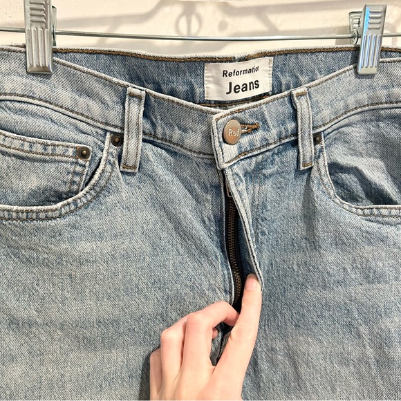 Reformation Liza High Rise Straight Cropped Jeans Montego Destroyed Size 27 - Picture 6 of 15
